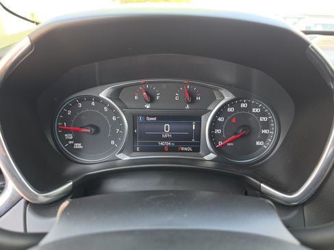 Used 2019 Chevrolet Equinox LT FWD image 35