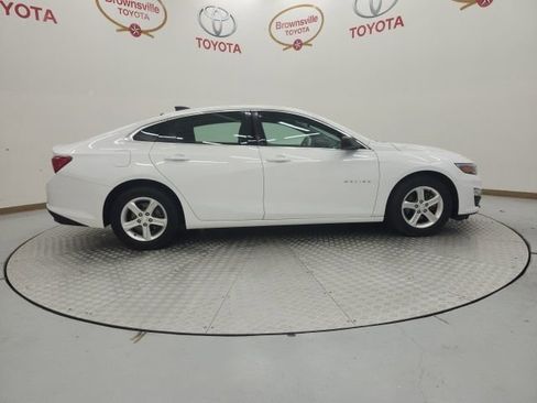 Used 2021 Chevrolet Malibu LS FWD image 6