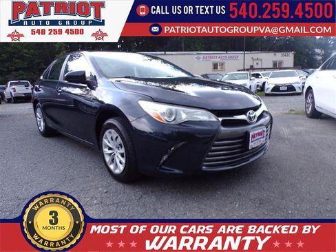 Used 2016 Toyota Camry LE FWD image 1