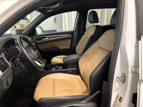 Used 2023 Volkswagen Atlas Cross Sport SE w/ Panoramic Sunroof Package AWD/4WD image 10