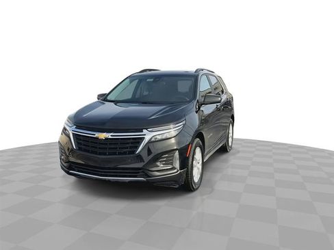 Certified 2024 Chevrolet Equinox LT image 3