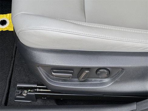 Certified 2025 Toyota Camry SE image 19