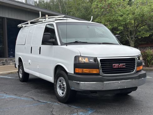 Used 2014 GMC Savana 2500 w/ Savana Pro Plus Package image 4
