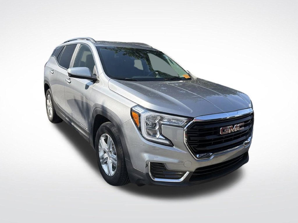 Used 2024 GMC Terrain SLE w/ Driver Convenience Package FWD image 10