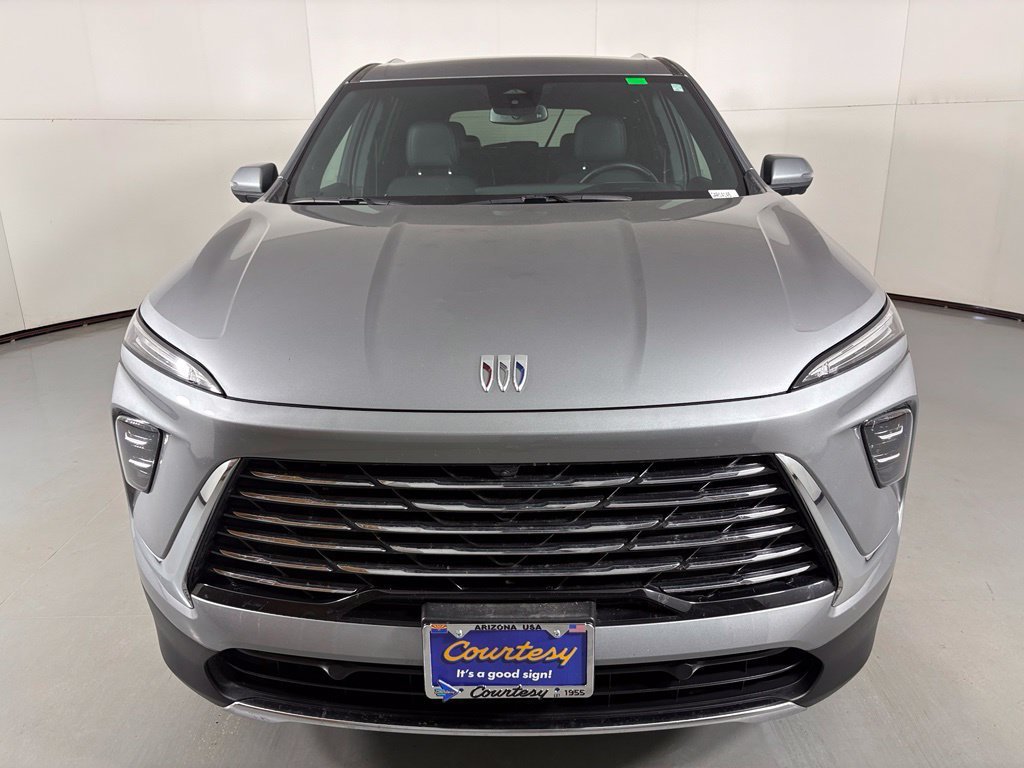 Used 2026 Buick Enclave Preferred FWD image 3