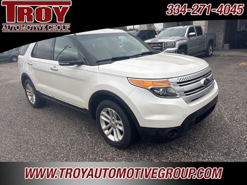 Used 2013 Ford Explorer XLT image 8