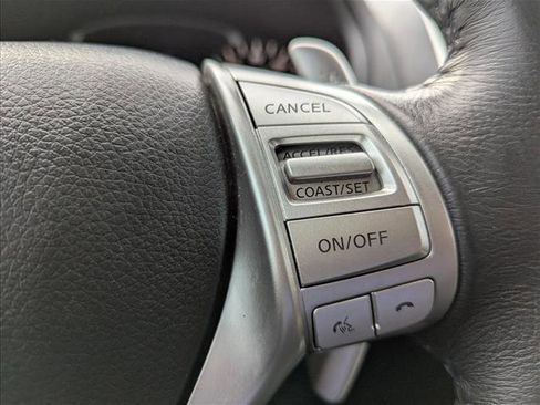 Used 2017 Nissan Altima 2.5 SR image 14