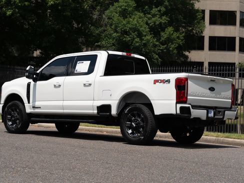 Used 2023 Ford F250 Lariat w/ Lariat Ultimate Package AWD/4WD image 8