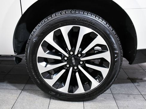 Used 2022 Lincoln Navigator L Reserve image 9