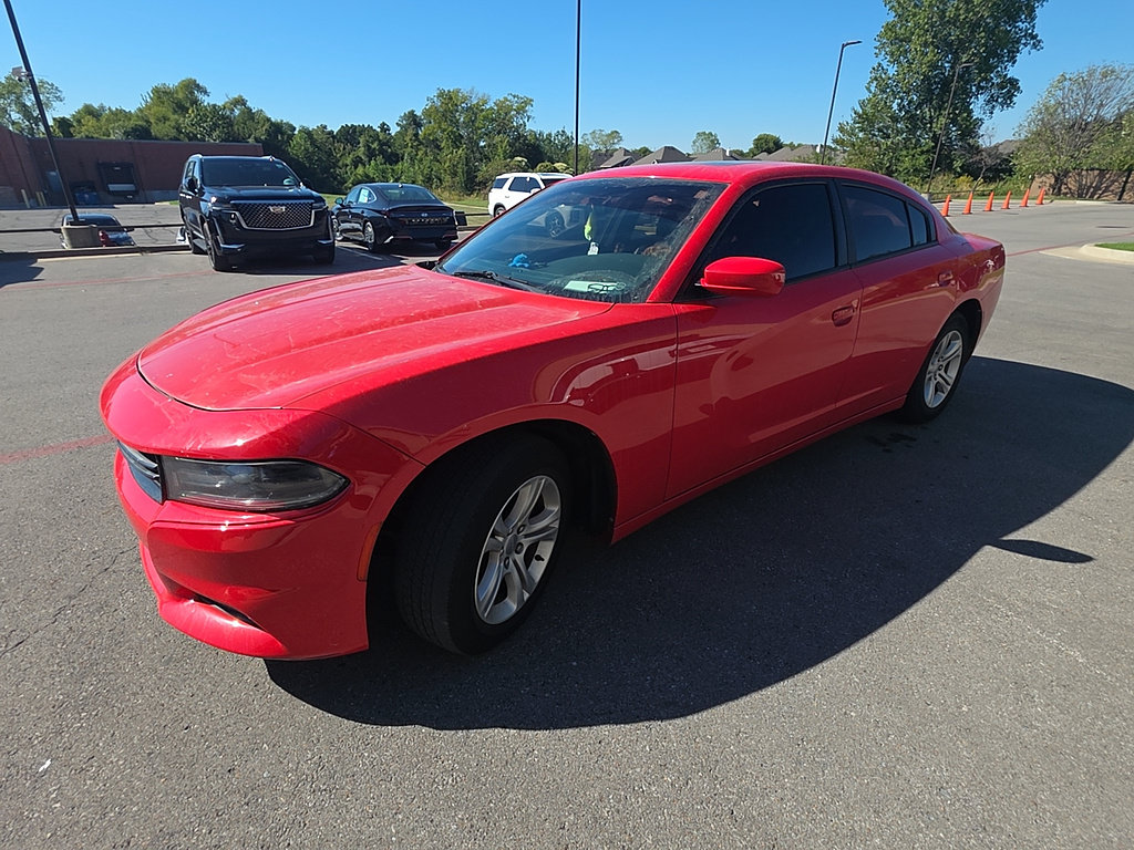 Used 2019 Dodge Charger SXT w/ Leather Interior Group RWD image 10