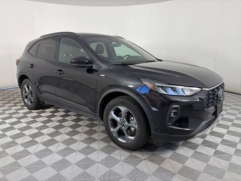 Used 2025 Ford Escape ST-Line Select AWD/4WD image 1