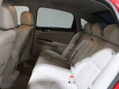 Used 2008 Chevrolet Impala SS w/ Convenience Package image 16