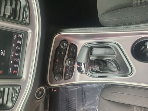 Used 2019 Dodge Challenger SXT RWD image 14