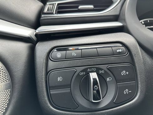 Used 2019 INFINITI QX50 Essential w/ Premium Heat Package image 33