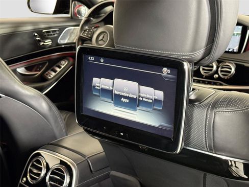 Used 2015 Mercedes-Benz S 65 AMG Sedan image 30