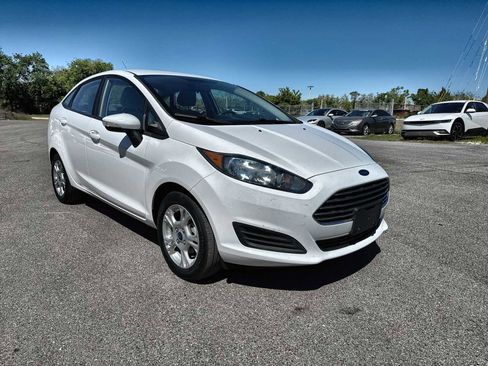 Used 2016 Ford Fiesta SE image 8