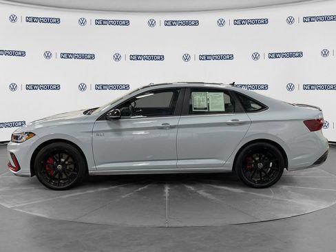 Used 2026 Volkswagen Jetta GLI Autobahn FWD image 2