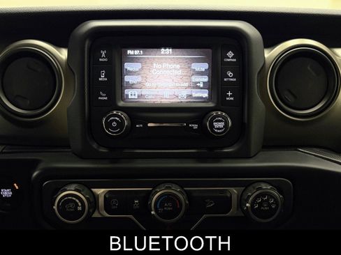 Used 2019 Jeep Wrangler Unlimited Sport S image 25