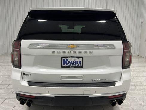 Used 2023 Chevrolet Suburban Premier image 4
