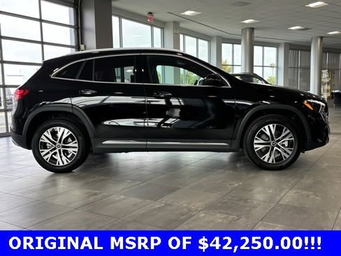 Certified 2025 Mercedes-Benz GLA 250 GLA 250 image 2