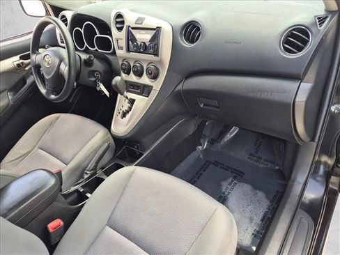 Used 2009 Toyota Matrix S FWD image 20