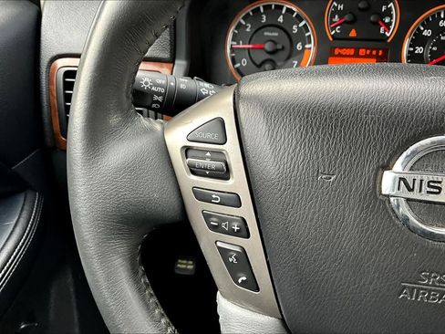 Used 2014 Nissan Armada Platinum image 22