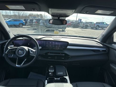 Used 2025 Buick Enclave Preferred image 15