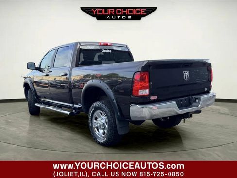 Used 2017 RAM 2500 SLT AWD/4WD image 3