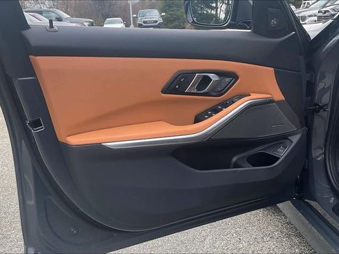 Used 2024 BMW 330i xDrive Sedan w/ Premium Package image 21