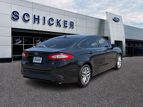Used 2013 Ford Fusion SE FWD image 2