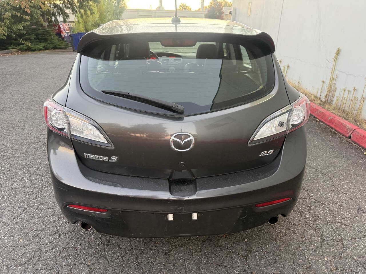 Used 2011 MAZDA MAZDA3 s Grand Touring w/ Tech Pkg FWD image 5