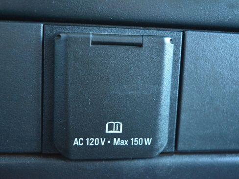 Used 2017 Chevrolet Express 3500 LS image 25