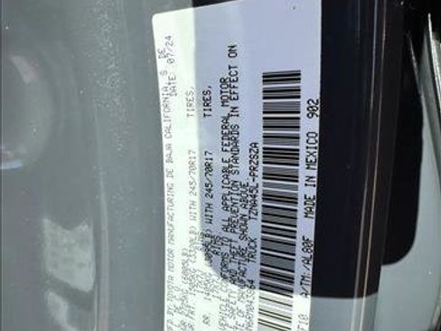 Used 2024 Toyota Tacoma SR5 AWD/4WD image 20