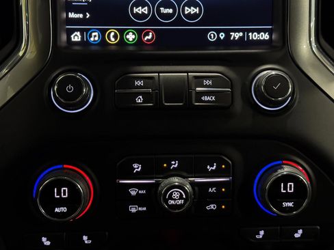 Used 2022 Chevrolet Silverado 2500 LT w/ Texas Edition AWD/4WD image 12