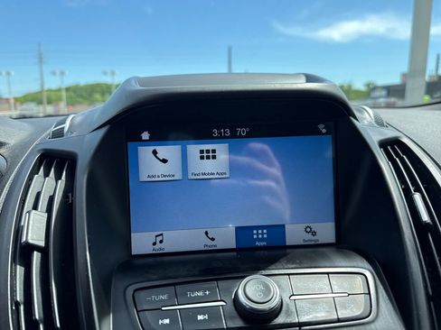 Used 2019 Ford Escape SE FWD image 19