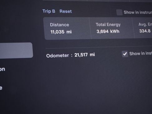 Used 2021 Tesla Model S Performance image 24