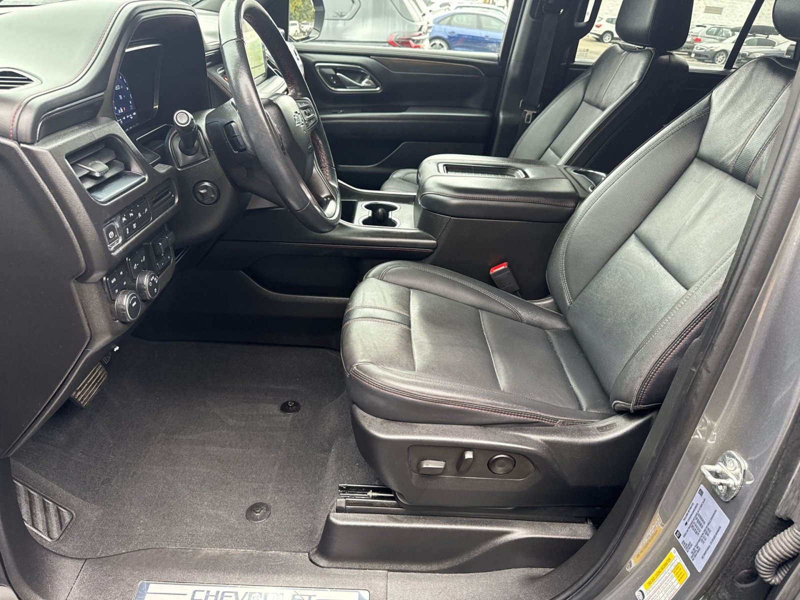Used 2022 Chevrolet Tahoe RST w/ Luxury Package AWD/4WD image 10