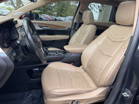Used 2020 Cadillac XT5 Premium Luxury w/ Platinum Package image 17