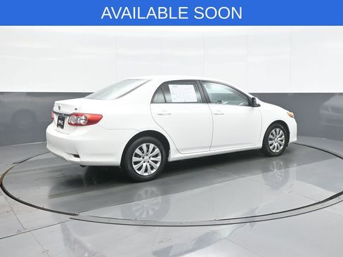 Used 2013 Toyota Corolla LE image 7