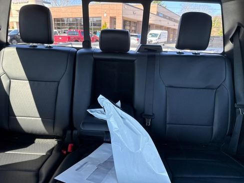 New 2026 Ford F150 Lariat w/ Equipment Group 501A Mid image 18