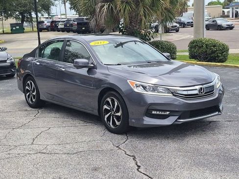 Used 2017 Honda Accord EX-L image 3