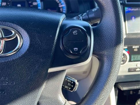 Used 2013 Toyota Camry LE image 23