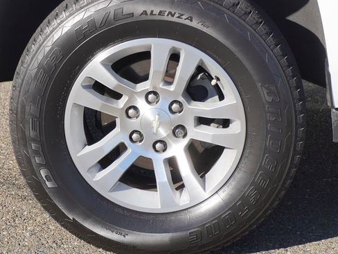 Used 2019 Chevrolet Tahoe LT image 4