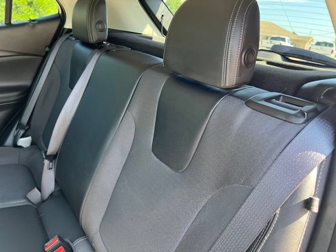 Used 2021 Buick Encore GX Preferred w/ Cold Weather Comfort Package FWD image 19