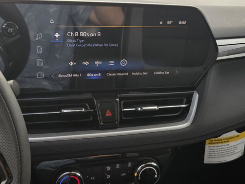 New 2026 Chevrolet TrailBlazer LT FWD image 18