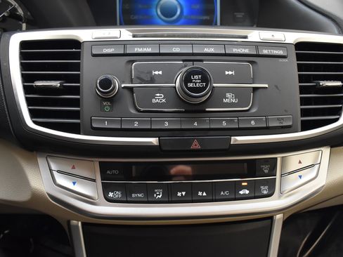 Used 2013 Honda Accord LX image 33