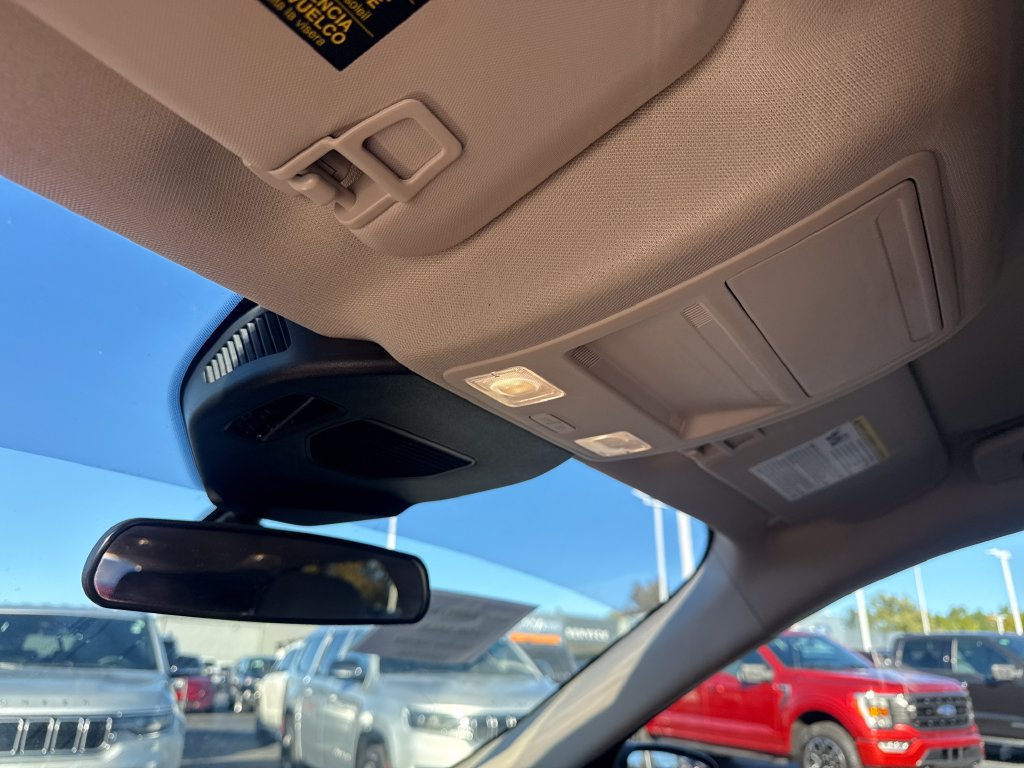 Used 2020 Ford Escape SE FWD image 35