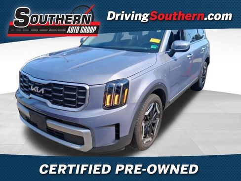 Certified 2024 Kia Telluride S FWD image 1