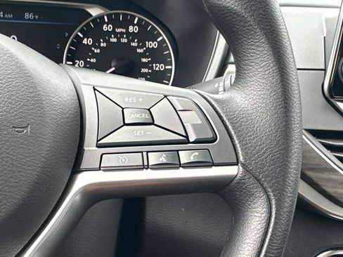 New 2026 Nissan Altima 2.5 SV FWD image 39