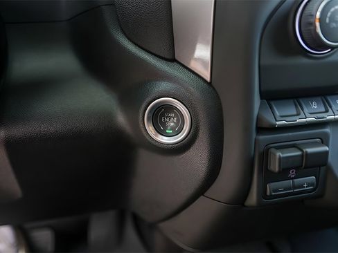 Certified 2024 Chevrolet Silverado 2500 Custom w/ Custom Value Package image 20